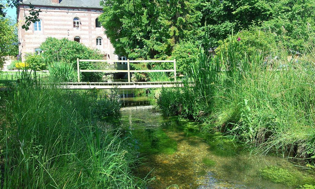 Gite De L'Ancien Moulin Valmont  Luaran gambar